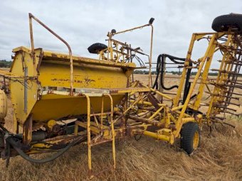 32ft Connor Shea Air Seeder