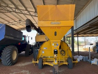 Grainstor Silo Bag Inloader