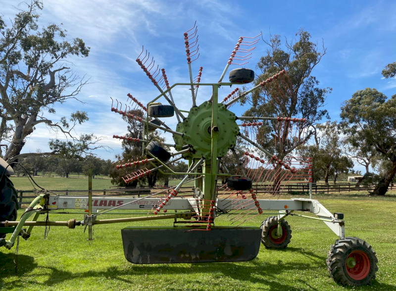 Claas Liner 780 Hay Rake