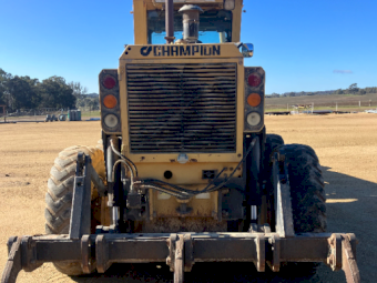 Champion 710A Road Grader