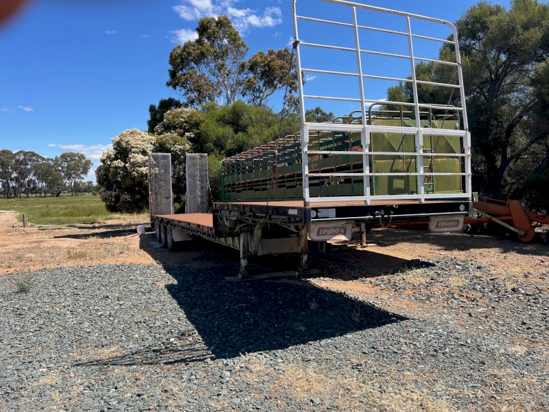 2005 Barker Drop Deck Trailer