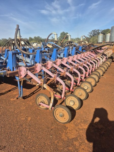 42ft Gyral Air Seeder