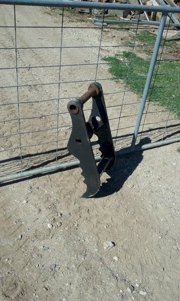 Excavator Thumb Grab