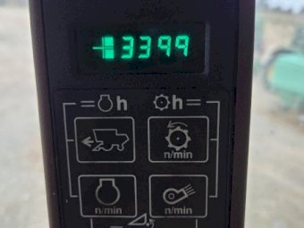 John Deere 9500 with 30 ft Pickup Reel Front and Comb Trailer