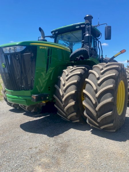 2021 John Deere 9520R Tractor