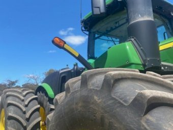 2021 John Deere 9520R Tractor