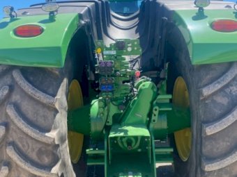2021 John Deere 9520R Tractor