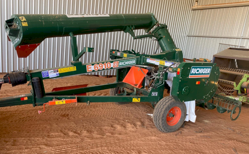 2019 Richiger E6910 Grain Bag Outloader