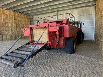 2006 Massey Ferguson 187 Square Baler