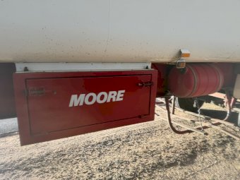 Moore Tipper