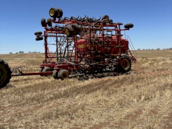 60' Seedhawk Airseeder