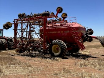 60' Seedhawk Airseeder