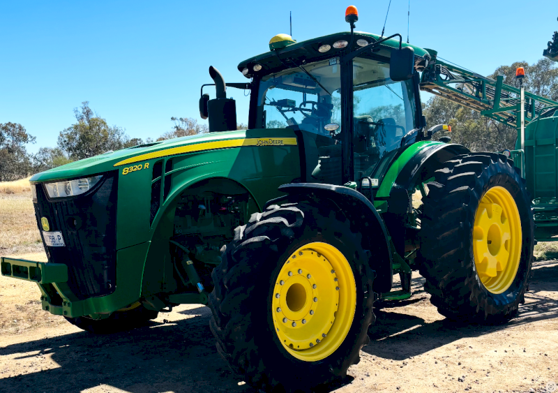2017 John Deere 8320R Tractor