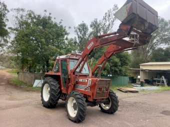 Fiat 60-90DT Tractor With Loader