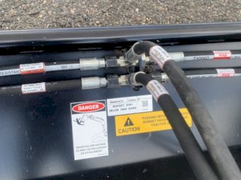 2022 John Deere 5055E Tractor