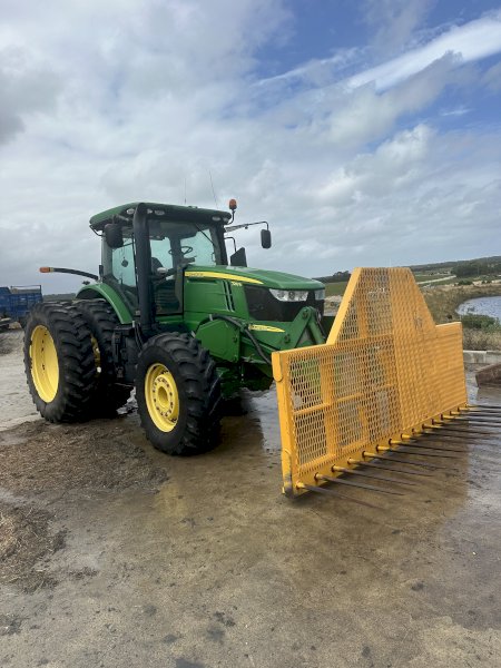 John Deere 7210R Tractor