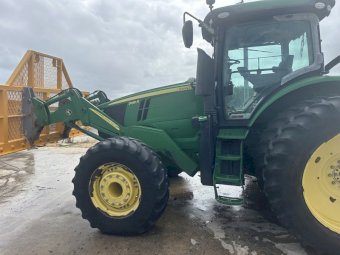 John Deere 7210R Tractor