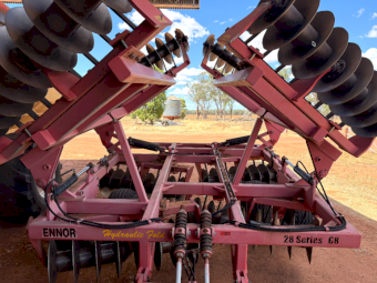 2011 Ennor 28 series 68 plate Hydraulic Fold Offset Disc