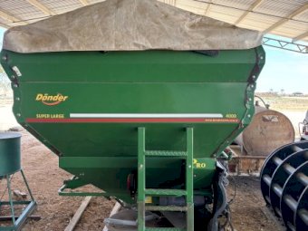 Donder Super Large 4000 Spreader