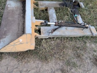 Hydraulic Bucket Attachment