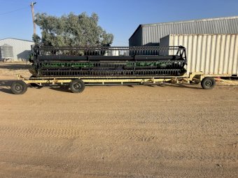 John Deere 922 Rice Front