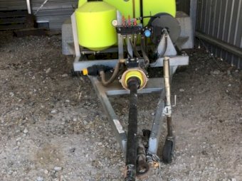 TTI 1500L Top Crop Trailing Sprayer