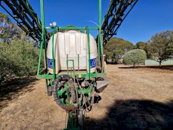 2017 Househam 24 m Trailing sprayer