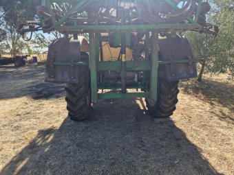 2017 Househam 24 m Trailing sprayer