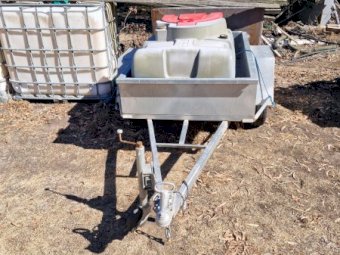 200 litre diesel transfer pod and trailer