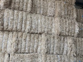 Header Trailed Wheaten Straw