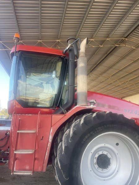Case IH STX 425 Steiger Tractor