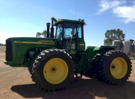 John Deere 9220 Articulated Tractor
