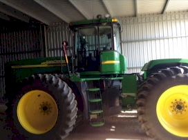 John Deere 9220 Articulated Tractor