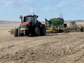 Simplicity Allrounder 9000L Air Seeder With 43Ft Bar