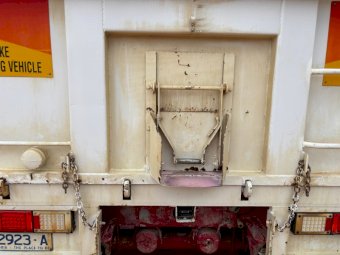 1996 Laughlin 36ft x 6ft Semi Tipping Trailer