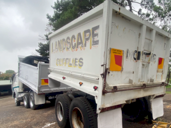 1984 Mercedes-Benz 2232 Tipper With Pig Trailer