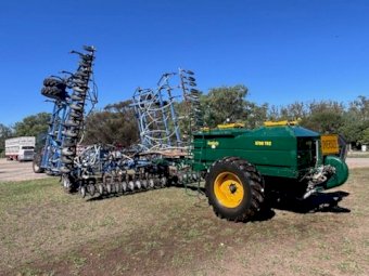 Simplicity 5700 TR2 Air Cart With Gason 5100 Cultimaster