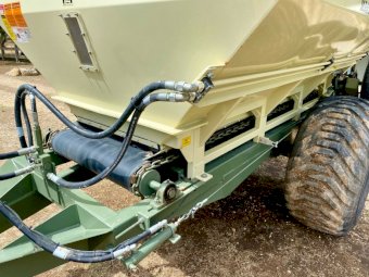 2014 Marshall 860 TL Spreader