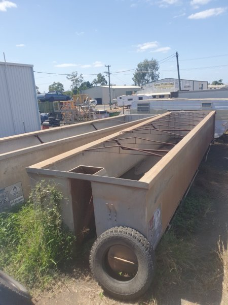 2 x Aluminium  tipping tubs