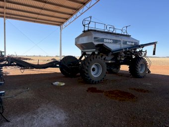 Flexi Coil 5850 Air Cart ST820 Bar