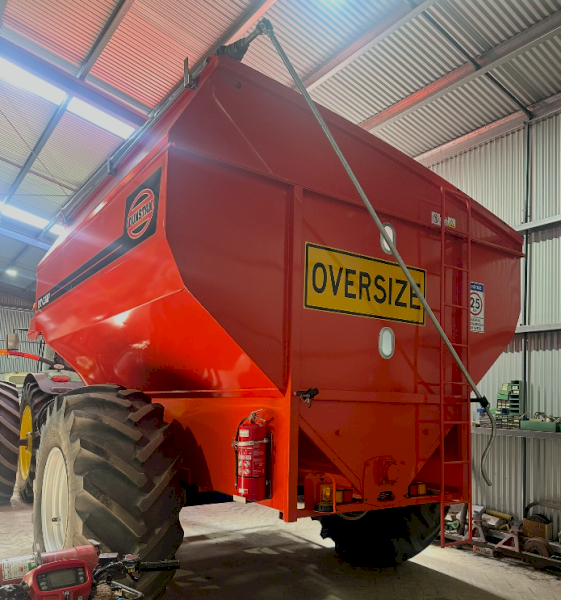 2017 Dunstan 18T Chaser Bin