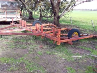 Trailing Prickle Chain