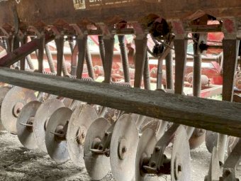 International A6-1 Seed Drill