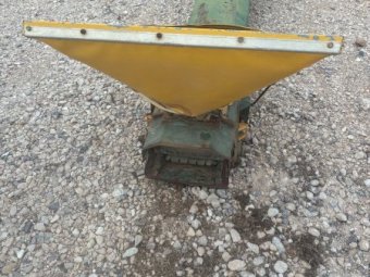 Simplicity Conveyor off 17,000 lt Air Cart