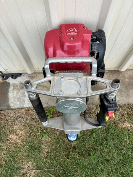Honda 4 stroke GX 35  Post Driver