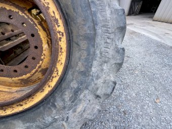 John Deere Grader Tyre and Rim