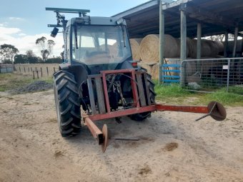 2000 Massey Ferguson 2220 Tractor with FEL (NO GST)