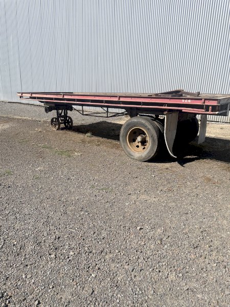 Farm Trailer 20 ft