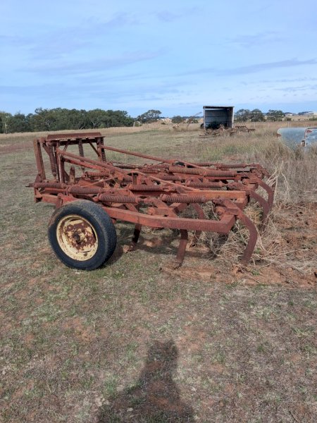 Horwood Bagshaw Scarifier