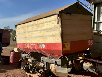 Speed Tilling / Fertiliser Sreading & Disc Seeder Contractor Available for Sowing.